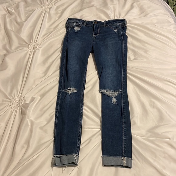 Hollister Crop Size 0 - Picture 3 of 3